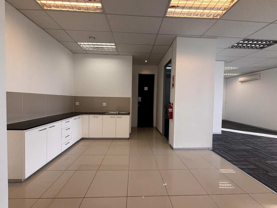 To Let commercial Property for Rent in Woodstock Western Cape